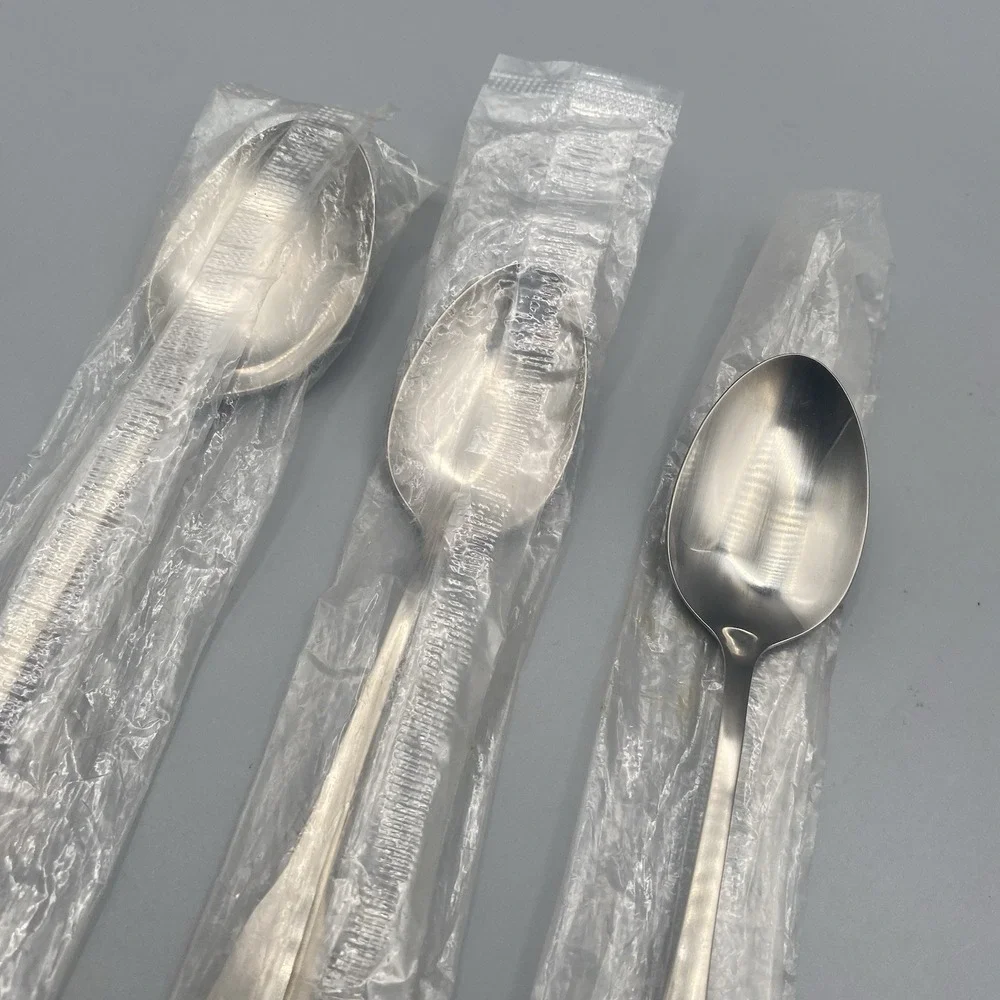 Oneida Colonial Artistry 2 Teaspoons 1 Place Spoon Stainless Flatware 3pcs